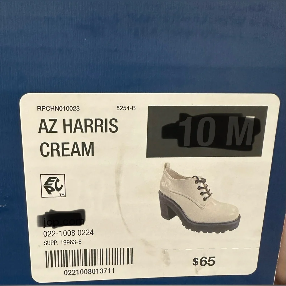 Arizona Women’s Cream Harris Oxfords NWT Various Sizes